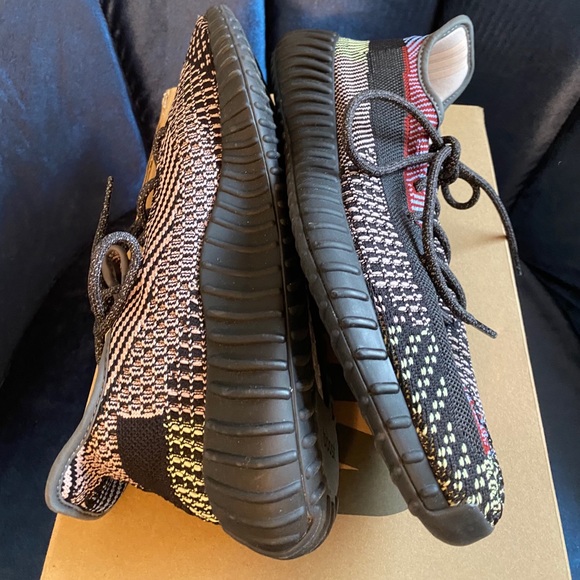 Men’s Yeezy Boost 350 Yecheil - Picture 2 of 8